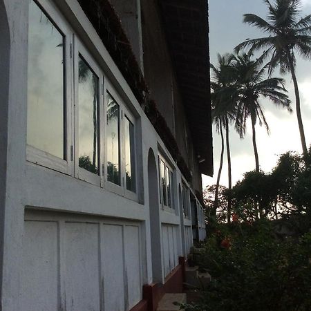 New Rest House Sea View Hotel Negombo Ngoại thất bức ảnh