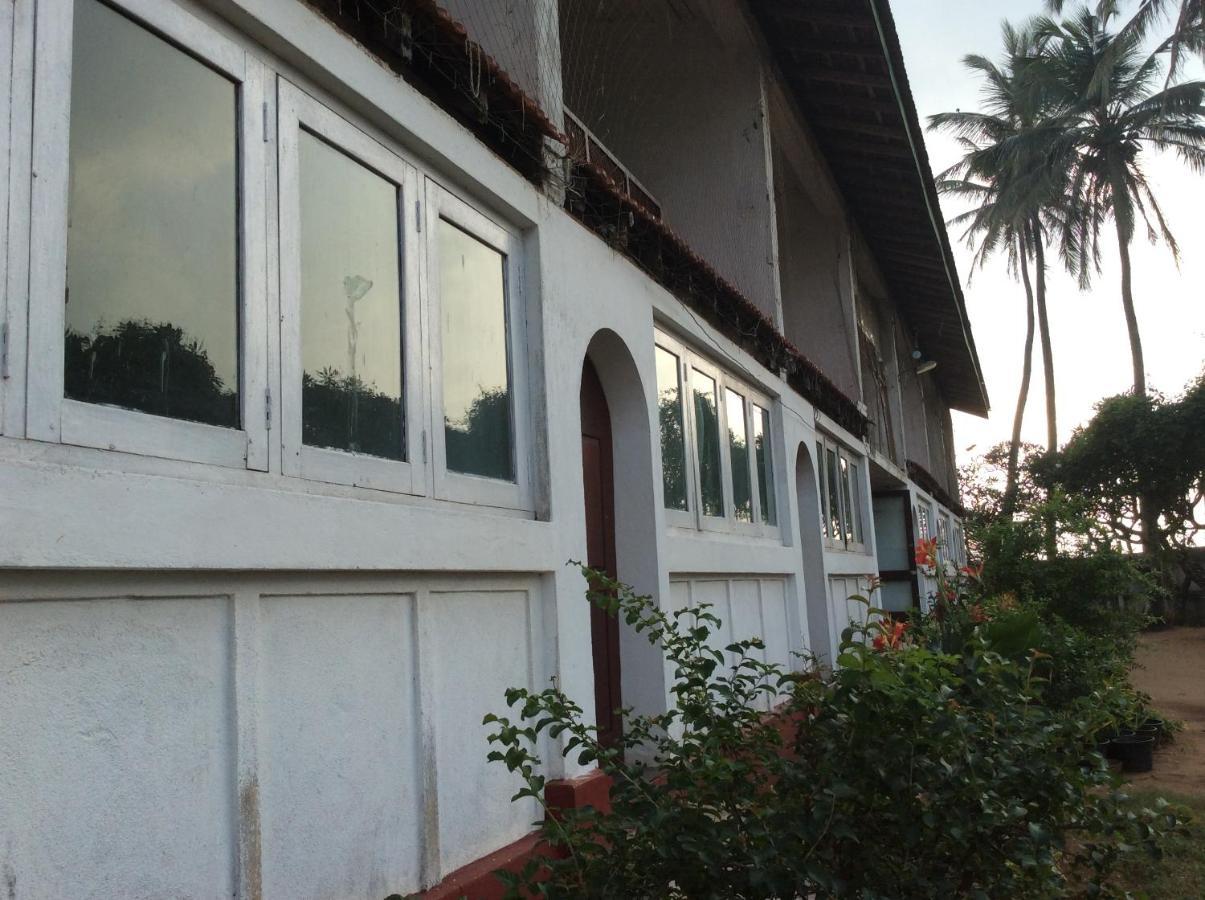 New Rest House Sea View Hotel Negombo Ngoại thất bức ảnh