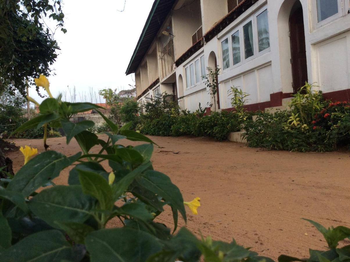 New Rest House Sea View Hotel Negombo Ngoại thất bức ảnh