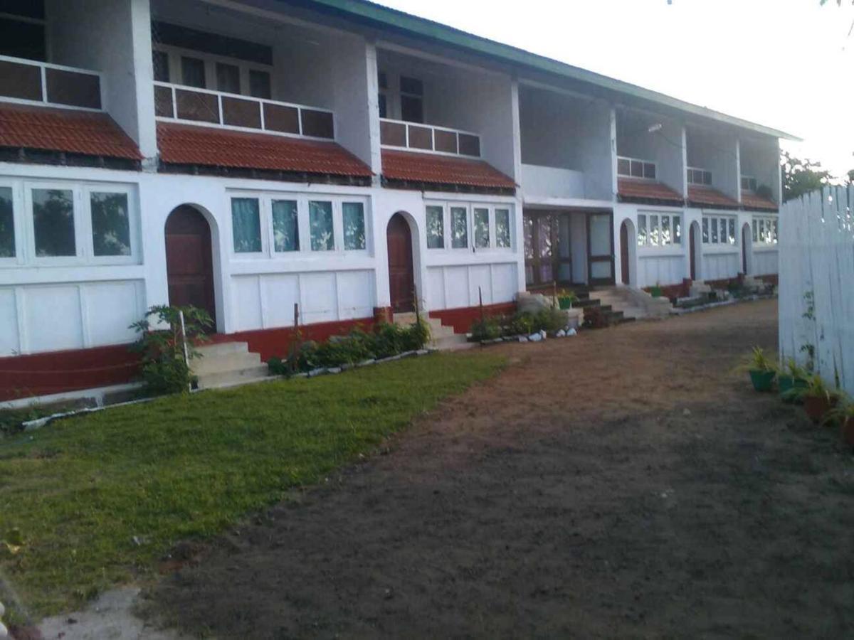 New Rest House Sea View Hotel Negombo Ngoại thất bức ảnh